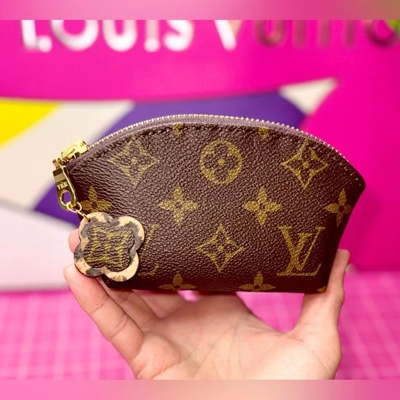 💖 LV Custom made Monogram Cosmetic Case utility pouch - Picture 2 of 13